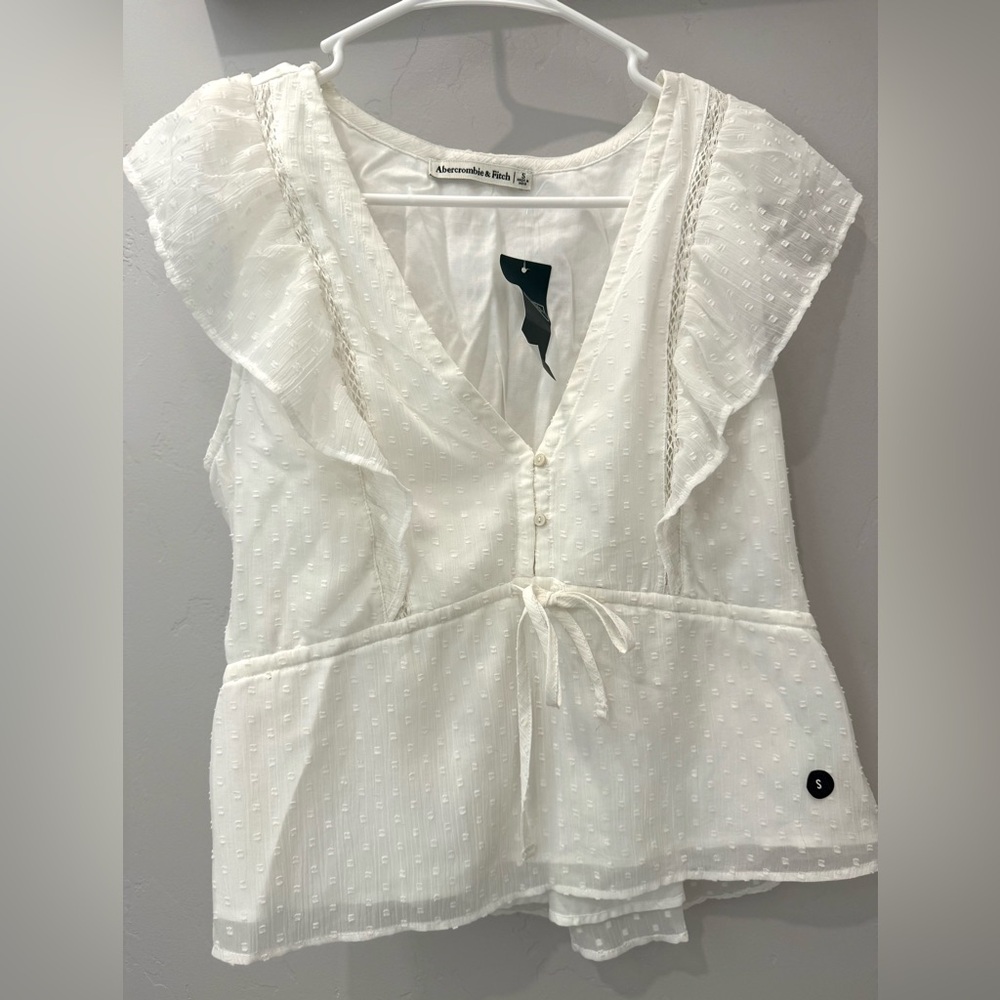 Abercrombie & Fitch White Ruffle Blouse